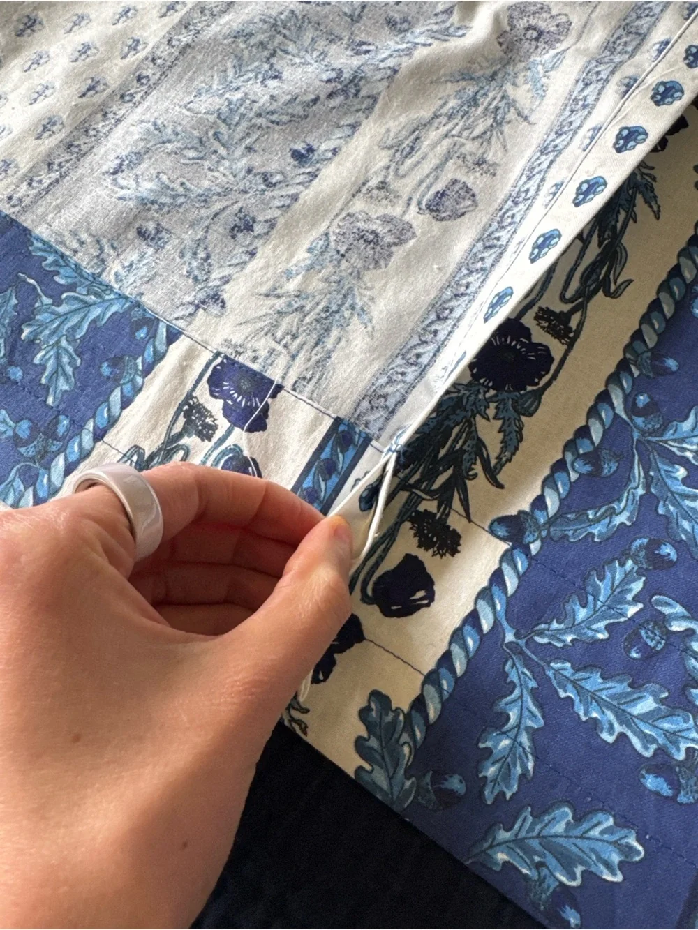French Country Living Provence Table Runner Window Valance Blue Floral Olive
